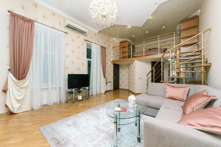Stylish Two-Level Flat 2 Min From Khreschatyk Київ Екстер'єр фото
