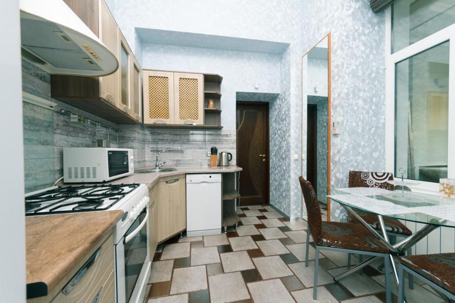 Stylish Two-Level Flat 2 Min From Khreschatyk Київ Екстер'єр фото
